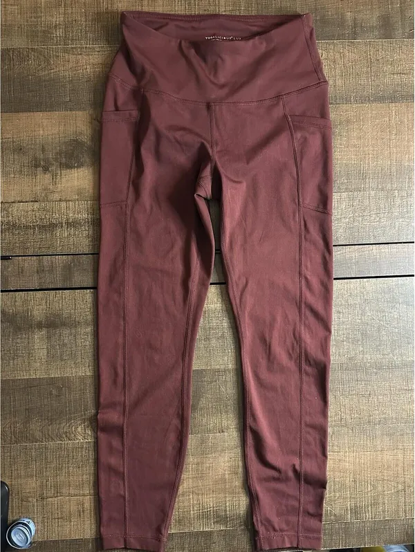 Yogalicious Lux Burgundy High-Waist Pocket Leggings Size S - Image 3