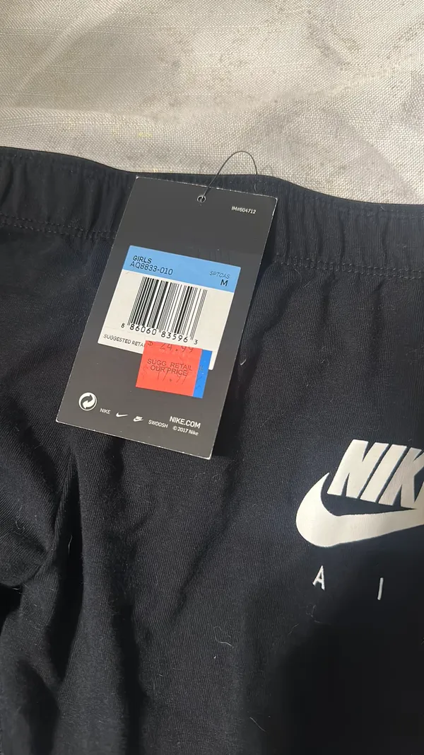 Girls Nike Leggings Medium - Image 2