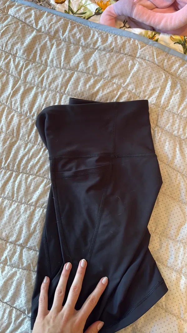 Old Navy Biker Shorts - Image 4