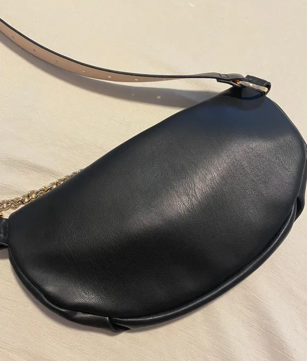 H&M Black Crossbody Fanny Pack - Image 3