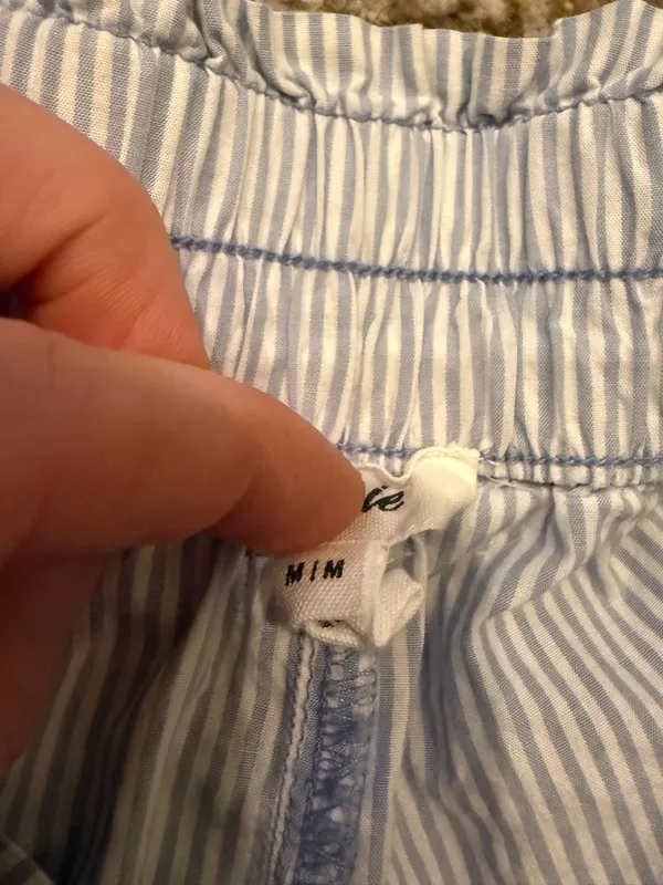 AERIE SHORTS strips! - Image 2