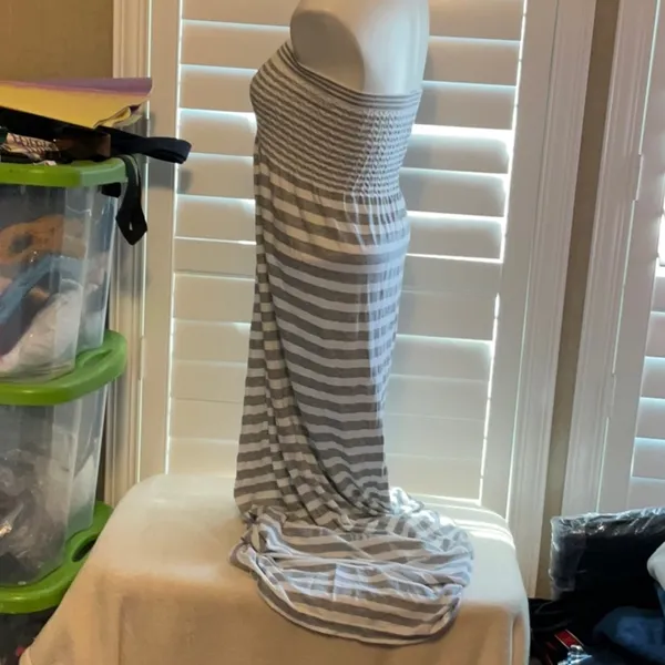 Striped Gray Maxi Dress Size M - Image 5