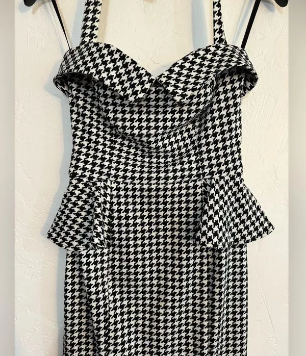 STARING AT STARS PIN UP BODYCON DRESS SMALL LIKE NEW houndstooth - Image 3