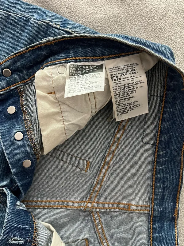 Levi’s 501 Jean Shorts - Image 5