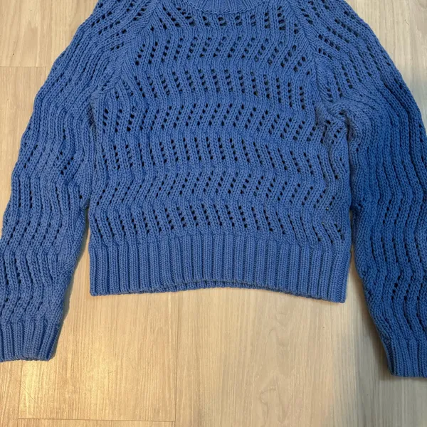 American eagle AE blue crochet Crewneck sweater pullover size medium - Image 4