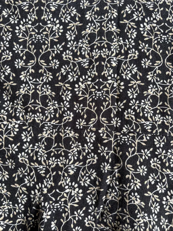 Universal Threads Black Floral V-Neck Dress - Image 6