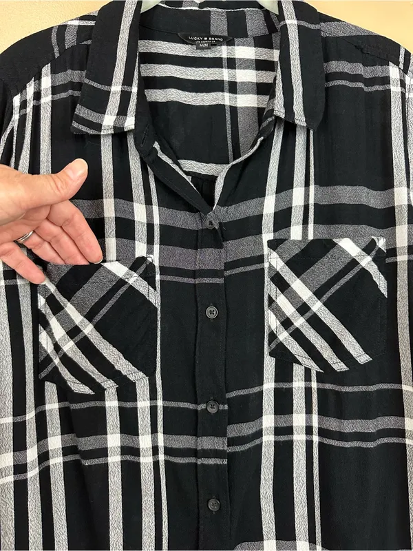 Lucky Brand Womens Black Plaid Button Front Blouse Black White Gray M Y2K Grunge - Image 2