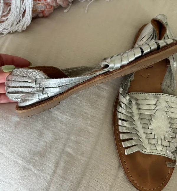 Sbicca Silver Sandals - Image 4