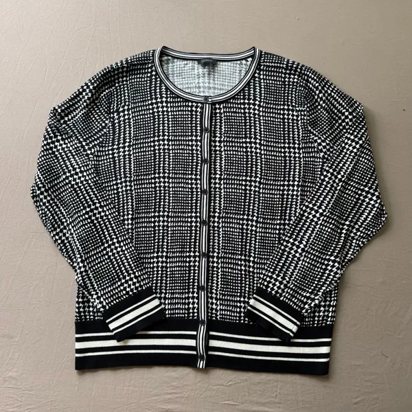 Talbots Houndstooth Glen Plaid CHARMING CARDIGAN - Image 2