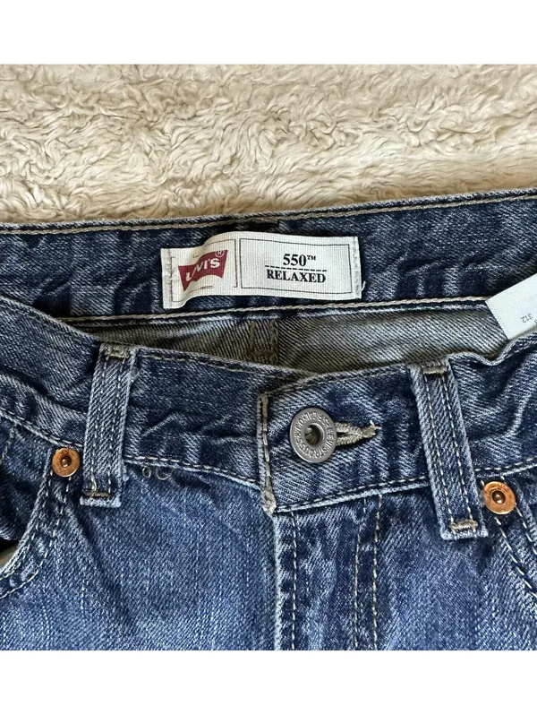 Levi's 550 Relaxed Fit medium wash straight leg denim jeans Size 29x29 - Image 4