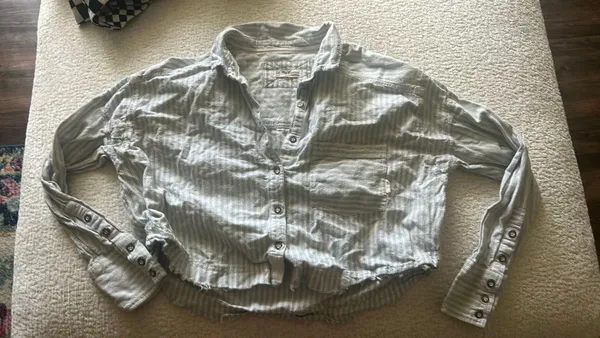 We the free cropped button down - Image 3