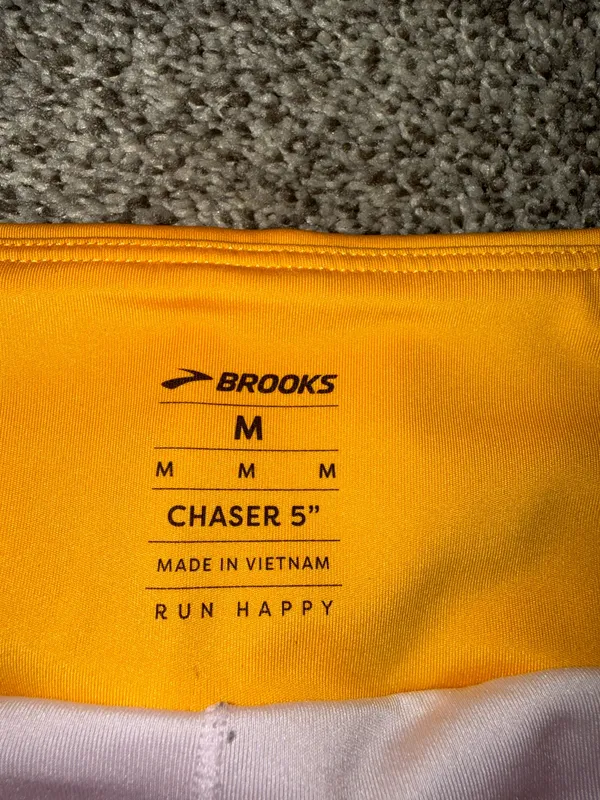 Brooks Chaser 5 Inch Running Shorts Women's Size M Multicolor - Image 3