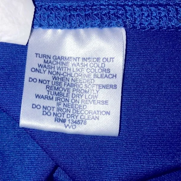Vineyard Vines xsmall blue zip up athletic top - Image 5