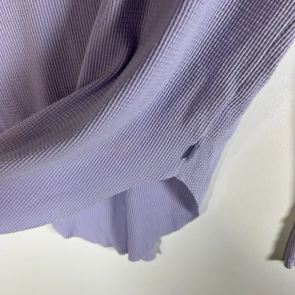 Aritzia TNA Size XXS Alder Thermal Waffle Knit Long Sleeve‎ Lilac Purple Casual - Image 7