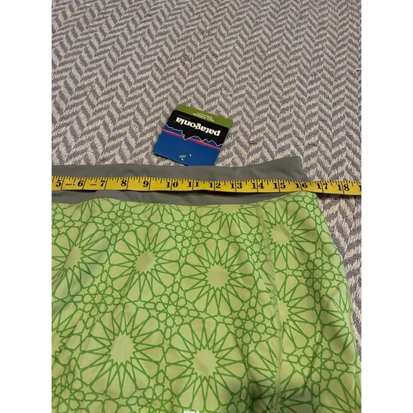 Patagonia Skirt BUILT IN Shorts Womens MEDIUM Outdoors Lightweight Green - Image 10