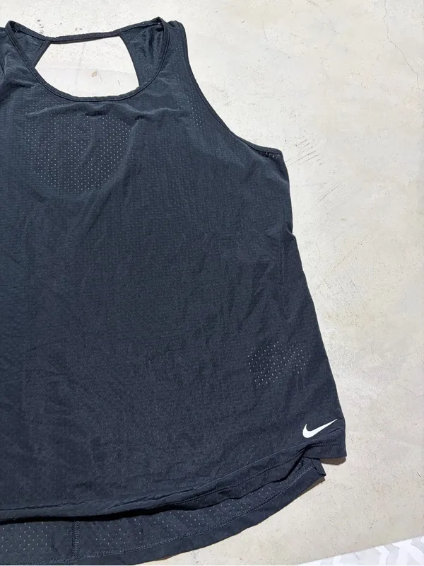 Nike Black Racerback Athletic Tank Top large - Image 2