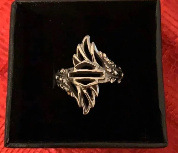 One Left! Size 5 HD Wing Ring - Image 2