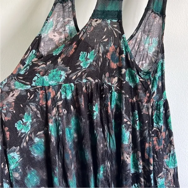 Free People Racerback Top / Tunic Black and Green with Lace - Image 10
