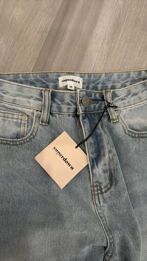 Jeans - Image 2