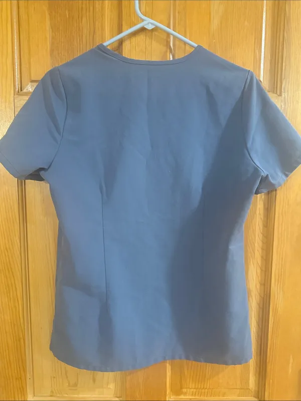 Figs women’s Catarina space navy scrub top size small. - Image 5