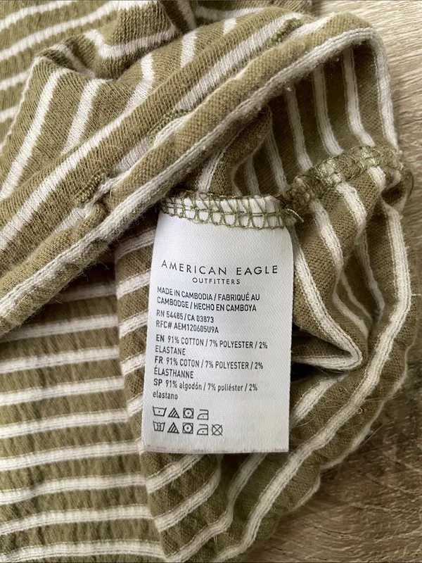 American Eagle | Green striped lettuce hem top size xs - Image 5