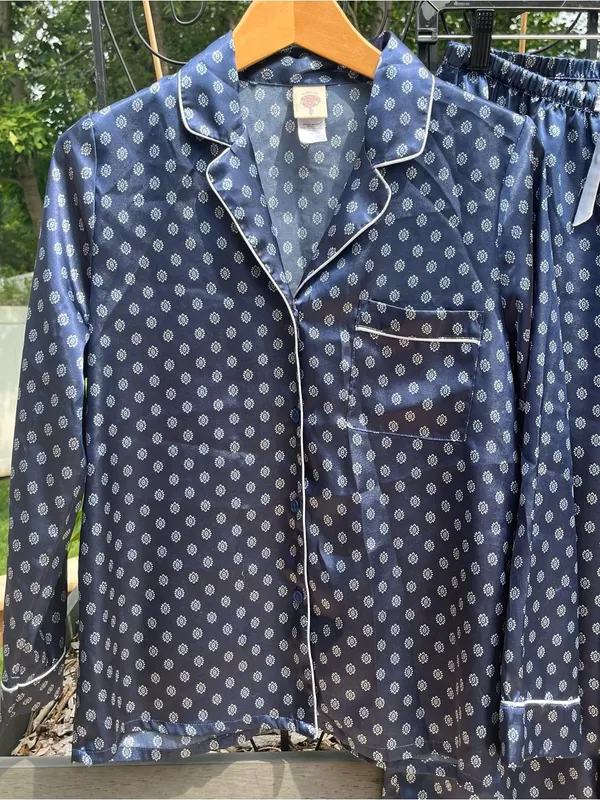In Bloom by Jonquil Navy Satin Long Sleeve & Pants Pajama Set Size S Loungewear - Image 2