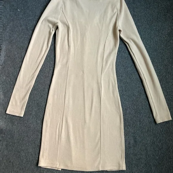 Stylish Beige Knit Mini Dress, Long Sleeve Square Neck A‎ Line Casual Size XS - Image 3