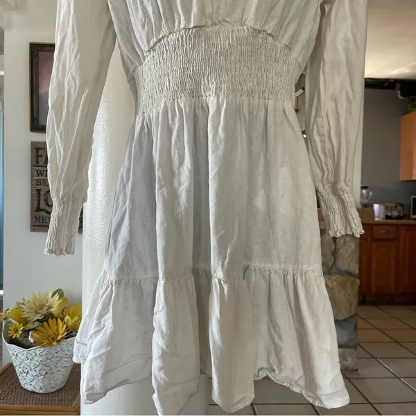 Zara linen blend dress long sleeve white ivory size M smocked ruffle - Image 3