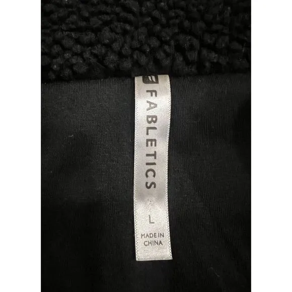 Fabletics Sedona Fleece Vest Black ‎ Polar Fleece Pockets Zip Up Size Large - Image 3