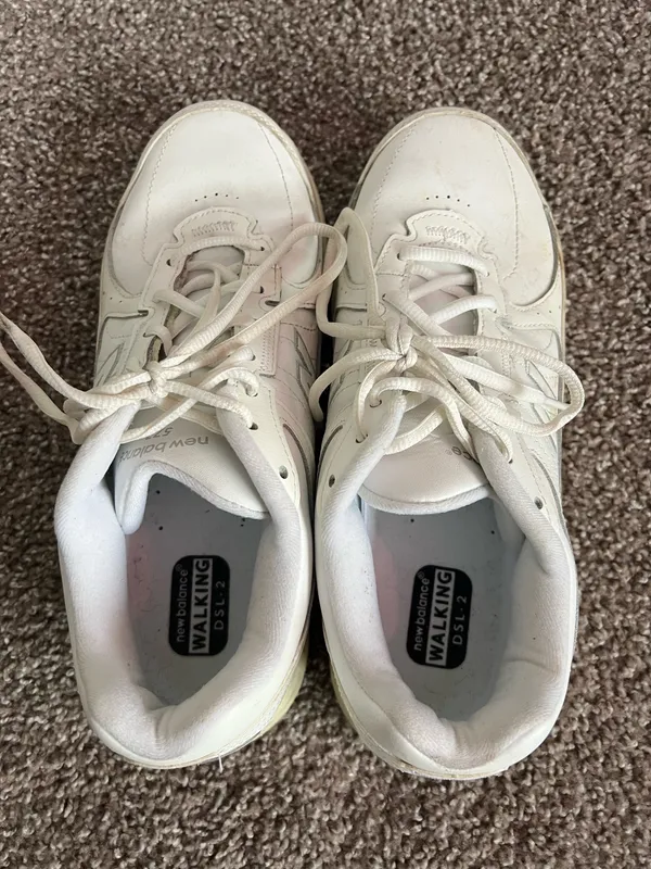 Vintage Style Men’s New Balance Sneaker - Image 2