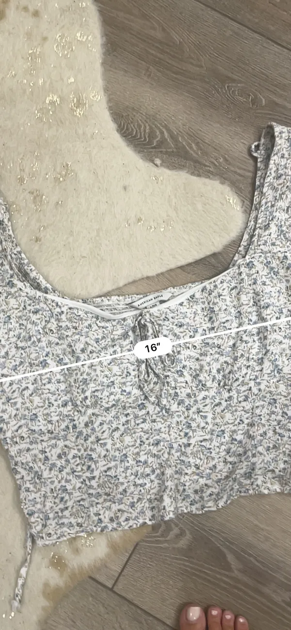 American Eagle Floral Crop Top - Image 3