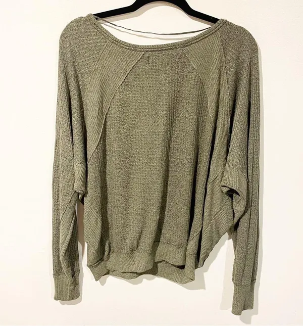 We the Free People Size Small Oversized Olive Green Waffle Thermal Scoop Shirt - Image 5