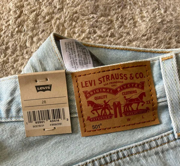Levi’s 501 Shorts - Image 3