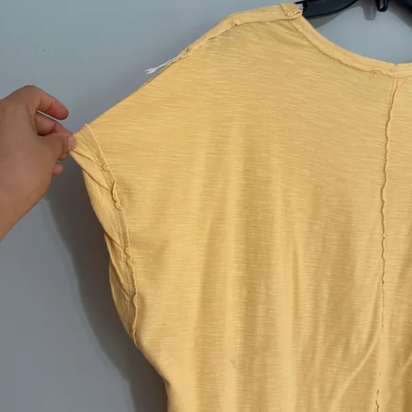 Seven 7 Shirt women's L Short Sleeve Tee Yellow - Image 6