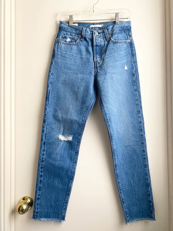 Levi's Wedgie Icon High Rise Button Fly Distressed Straight Leg Jeans - Image 2
