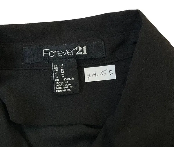 Forever 21 Women Size Medium Button Up Shirt Studded Lightweight Black #14-85E - Image 4
