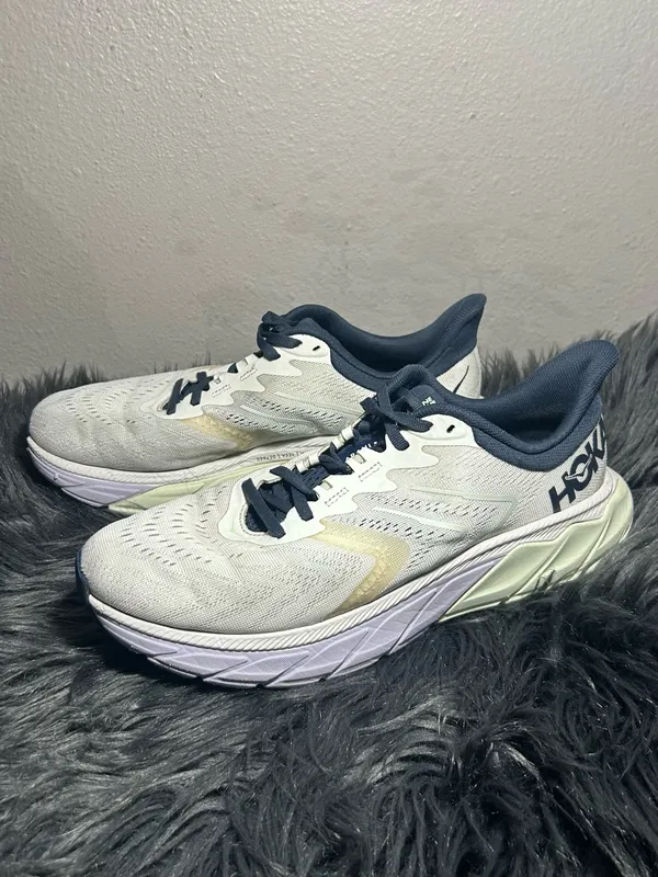 Hoka One One Arahi 5 Running Shoes White Sneaker Size 9.5B - Image 7