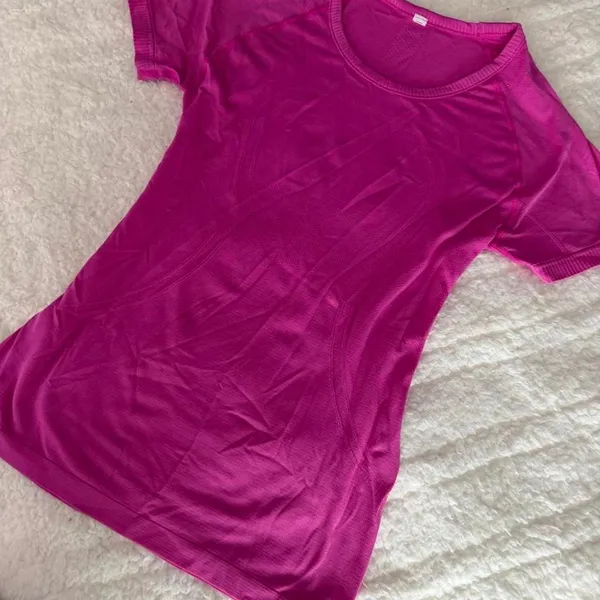 Lululemon Swiftly Tech short sleeve T-shirt in magenta - Image 8