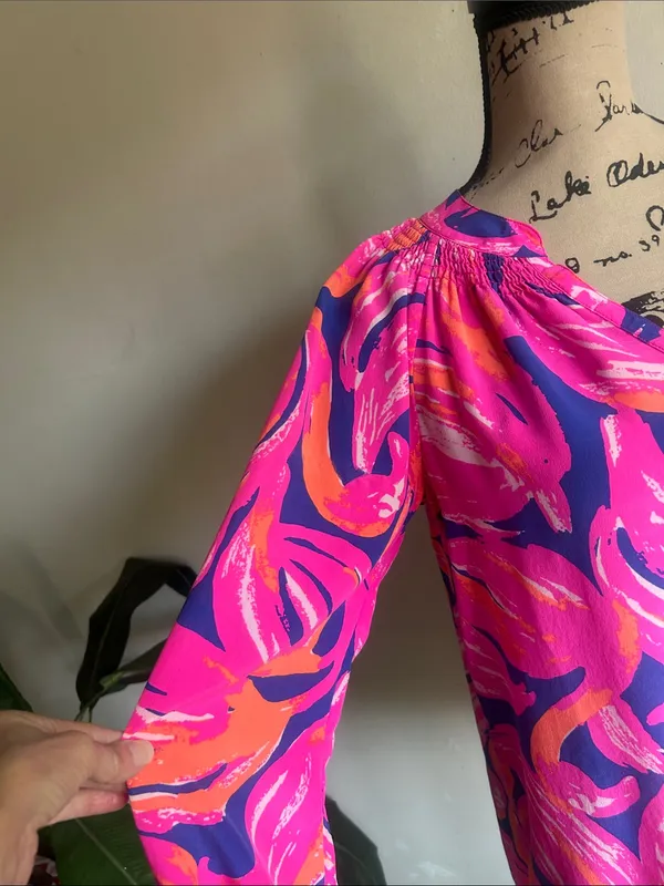 Lilly Pulitzer Elsa Plume Blume Flamingo Silk Long Sleeve Blouse Size Medium - Image 6