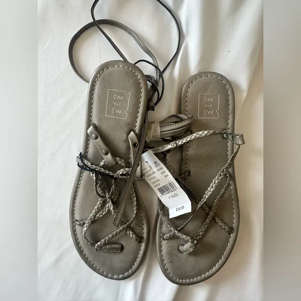 Metallic Silver Lace-Up Sandals ME TO WE Strappy/gladiator/flat/Thong/New/size 7 - Image 2
