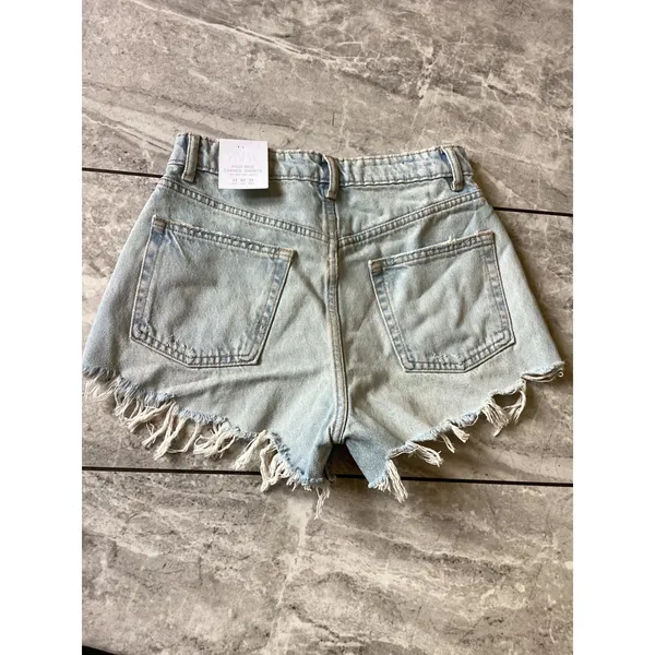 Zara High-Rise Curved Denim Shorts Light Wash Distressed Frayed Size 2 24 EU 34 - Image 8