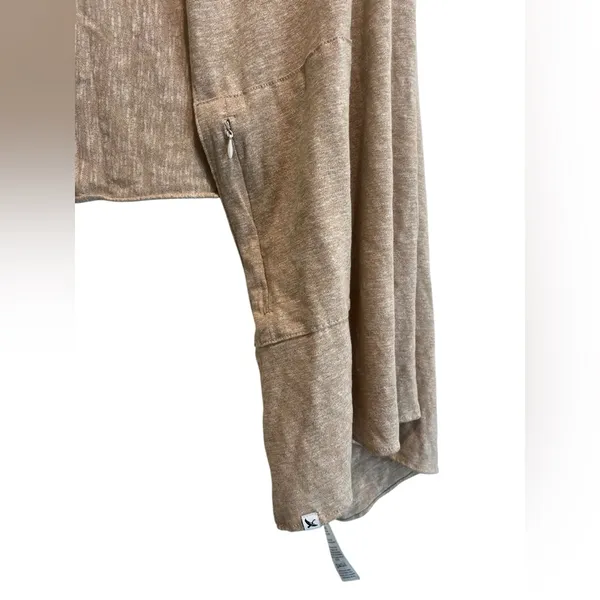 Eddie Bauer Light Brown Women's Poncho - Image 4