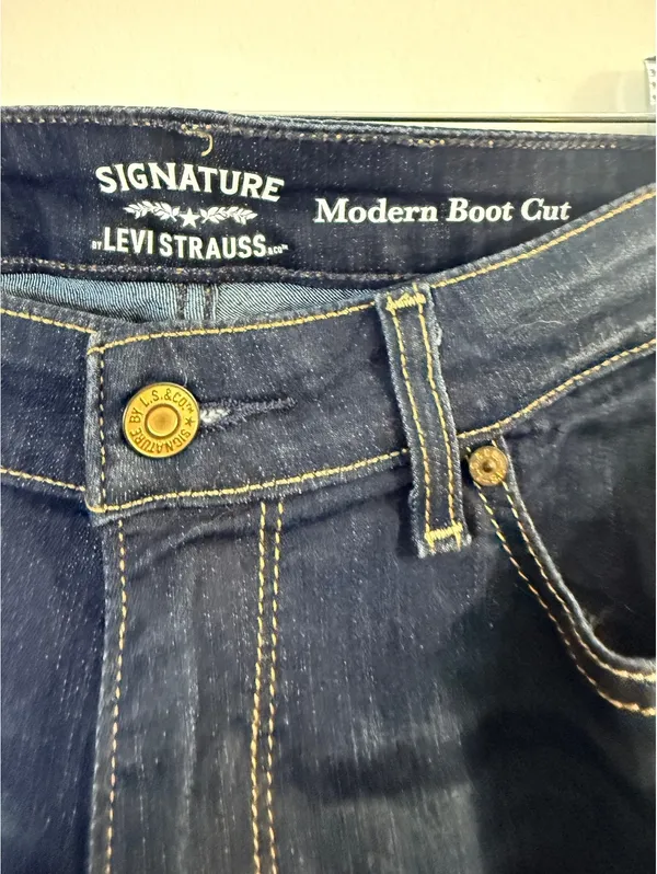 Levi Strauss Signature Modern Boot Cut Jeans Women’s 12L W31 L34 Dark Stretch - Image 4