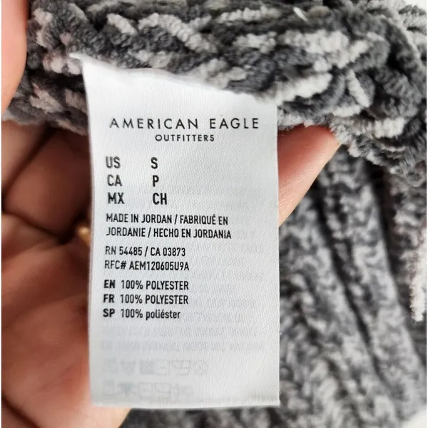 American Eagle Grey Chunky Cable Knit Cropped Sweater - Size S (Oversized Fit) - Image 13