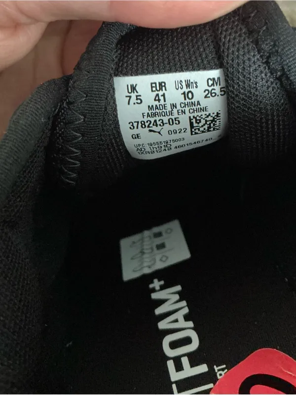 Women’s PUMA athletic sneakers 🖤 - Image 10