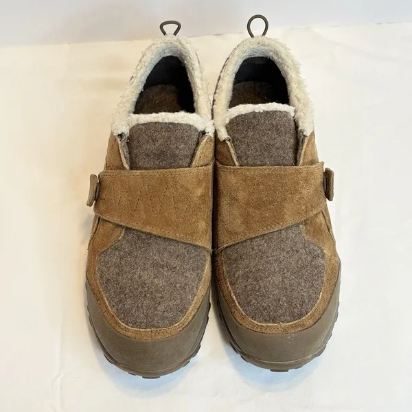 Caterpillar Women’s Brown Suede Slip On Shoes Faux Fur Lining Size 9 - Image 3
