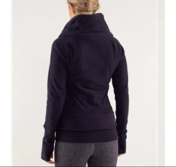Lululemon Off The Mat Jacket size 6 purple - Image 2
