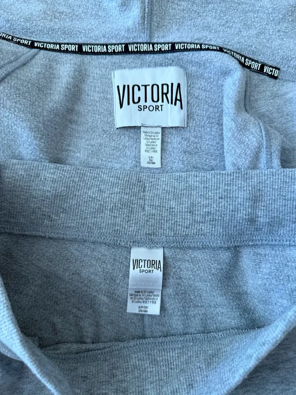Victoria's Secret Woman’s Tracksuit Set Gray Zip Hoodie Joggers, Sz S - Image 4