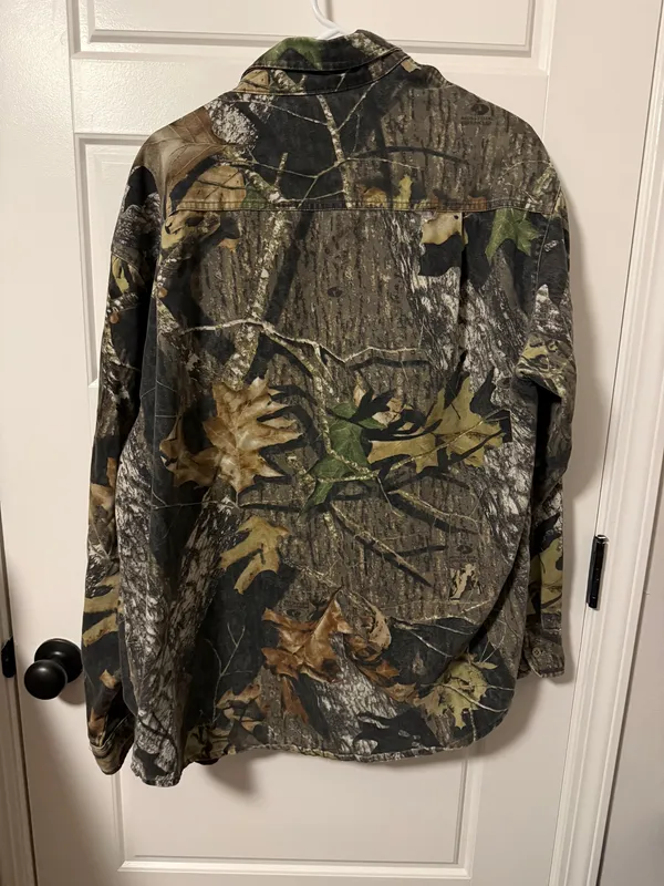 FieldStaff Mossy Oak Button Down Shirt - Image 4