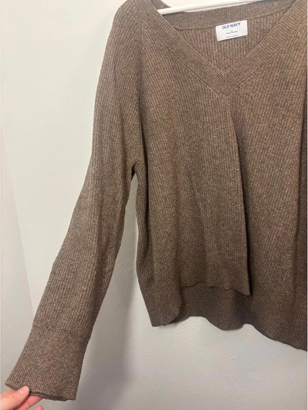 Old Navy V-Neck Brown Sweater Size XL - Image 3